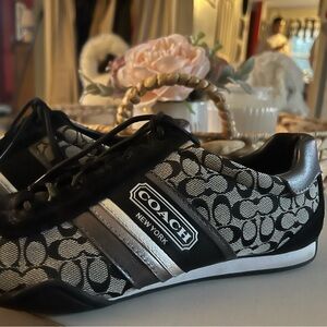 Never Worn Women’s Size 9 Coach Sneakers